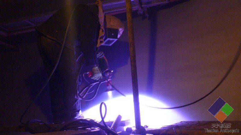 大慶石化ZARE防腐施工現(xiàn)場