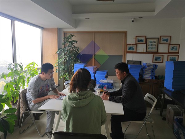 中山區(qū)科工信局領導走訪轄區(qū)內中小微企業(yè)